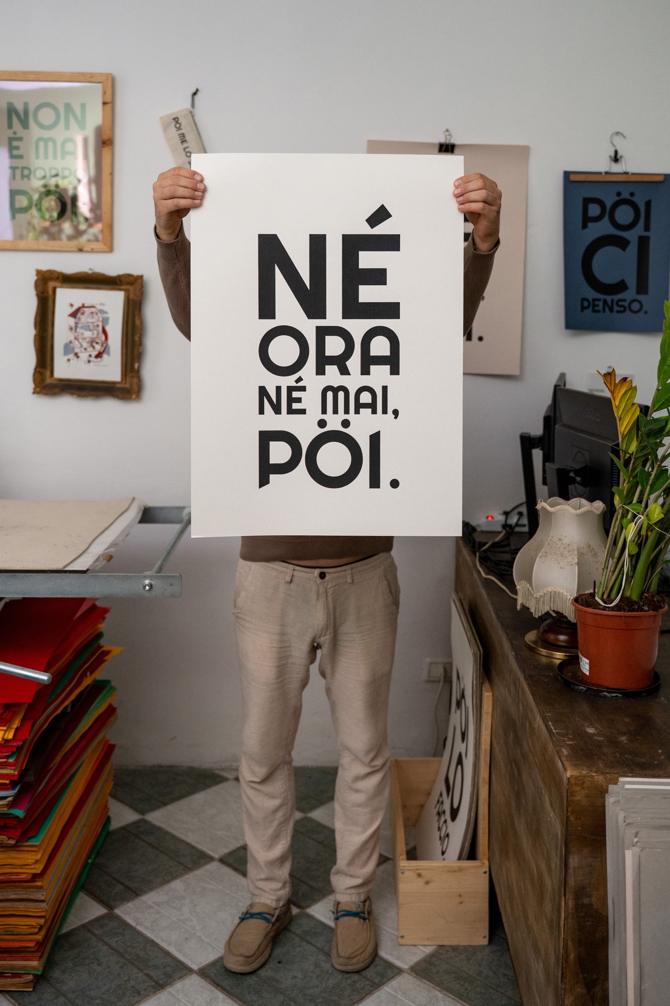 POSTER - NÉ ORA NÉ MAI, PÖI
