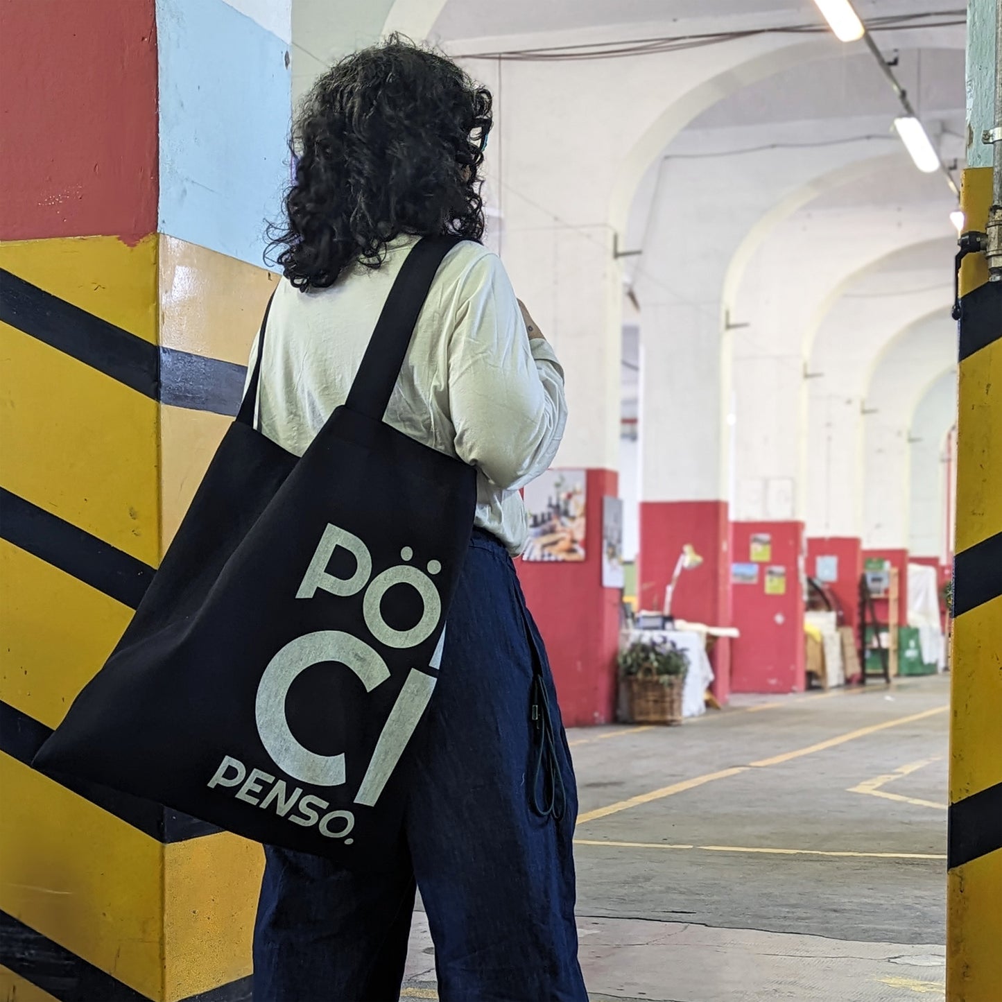 SHOPPER - PÖI CI PENSO in denim blu scuro